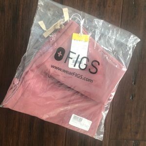 NWT “Mauve” FIGS Yola S/P